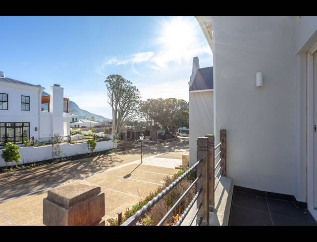 3 BEDROOM PENTHOUSE FOR SALE IN CLAREMONT UPPER